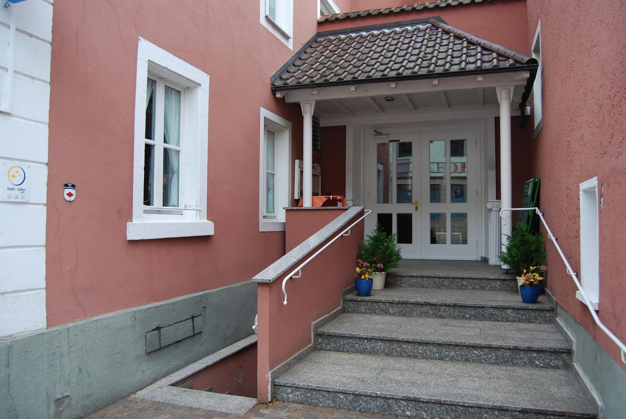 Gasthaus Zum Loewen - Restaurant Akropolis هاوزاخ المظهر الخارجي الصورة